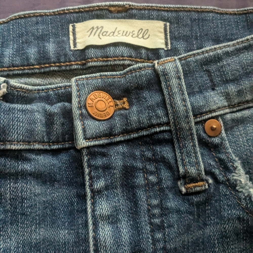Madewell 10" High-Rise Skinny Jeans with Raw Hem | Size 27 - Picture 2 of 5